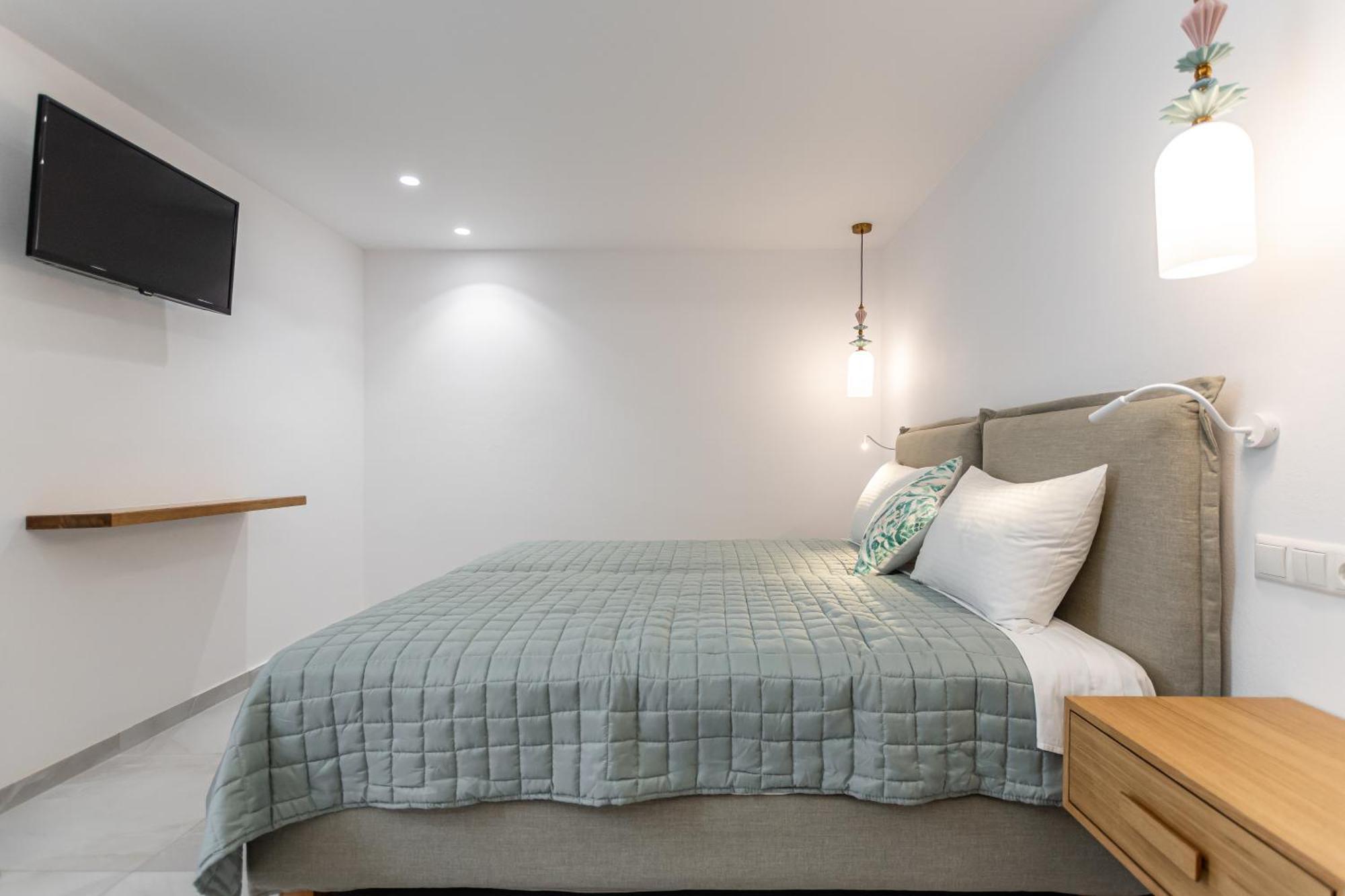 Galazia Boutique Apartments Naxos City エクステリア 写真